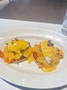 TWO ROOMS CAFÉ GRILL BAR 日本橋