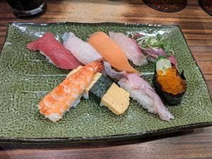 すし市場 正 本店