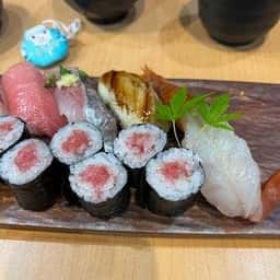 地元のお寿司屋さん 黒潮