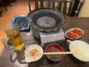 ホルモン 焼肉 縁 中野店