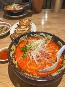麺飯食堂