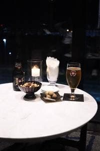 BAR & LOUNGE THE THRONE