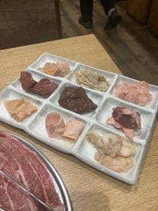 ホルモン焼肉 縁 北千住店