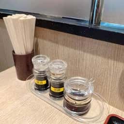 手包ワンタン専門店 港味