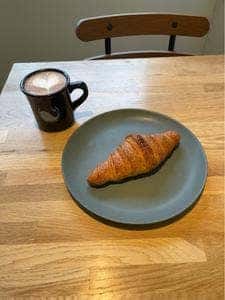 Manhattan Bakery & Wine bar