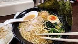 横浜らーめん壱八家 スカイビル店