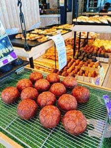 R Baker 広島HiroPa店