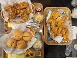 bb.q OLIVE CHICKEN café ヒルズウォーク徳重ガーデンズ店