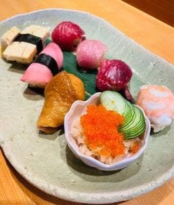 すし処なりた