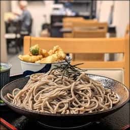蕎麦切り くろ 北24条店