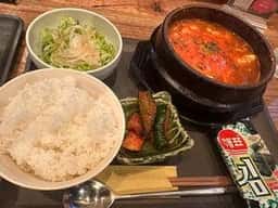 KOREAN DINING LEE