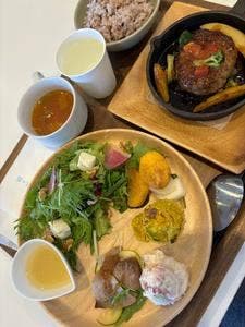 SuKuSuKu CAFE