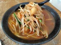 ベトコンラーメン新京 高蔵寺店
