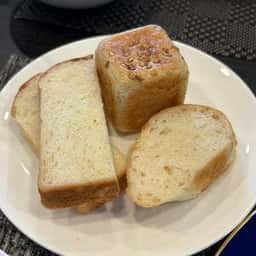 CUBE Cafe LOHAS CLUB