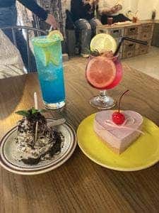 scoop coffee