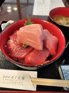 海鮮丼 まぐろ家