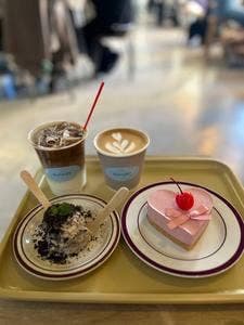 scoop coffee