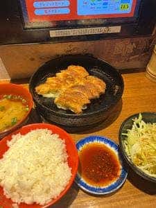 小倉鉄なべ餃子 エキナカ店