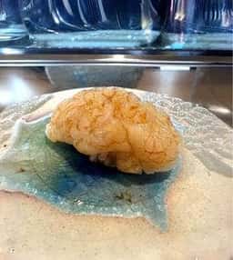 本格江戸前鮨ザギンでシースー 南京町店