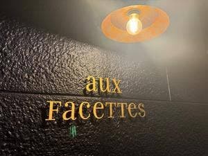 aux Facettes