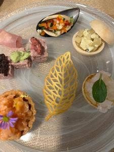 ワインと小皿料理マリアージュ