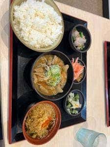 ゆで太郎 もつ次郎 金の隈店