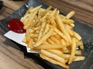 三日月 新宿西口店