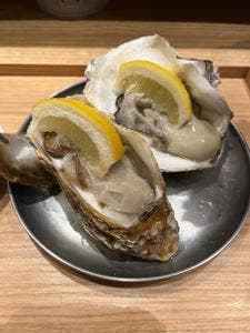 牡蠣とワインすしまるプレミアム ミント神戸店