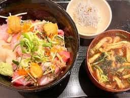 魚とよ