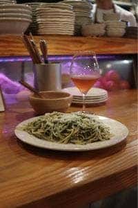 ワイン酒場 uiui