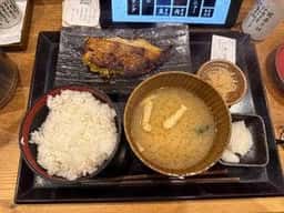 炭火焼干物定食 しんぱち食堂 蒲田西口はなれ店