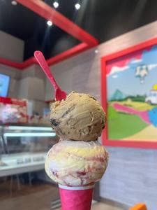 サーティワンアイスクリーム ヨークタウン新田東店