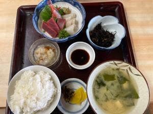 食堂 徳市