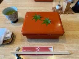 うな正