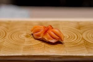 鮨 美吟