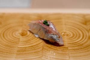 鮨 美吟