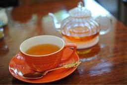 TEA HOUSE U×U