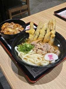 資さんうどん 両国店