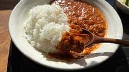 カレーと焼きそばのエピス