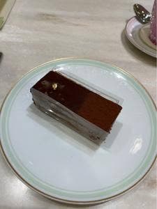 ラデュレ日比谷店