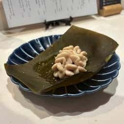 寿司とワイン オモテサンドリア