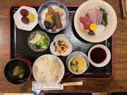 すし満
