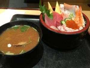 寿司処じんごろう マーサ21店