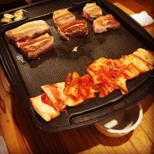 韓国料理 豚兄