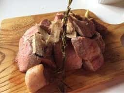 肉バル ミートロック