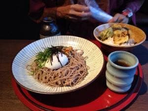 お食事処 山水