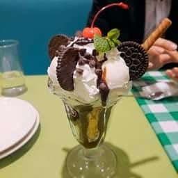 パステル イオンレイクタウン店